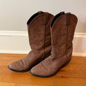 Classic Brown Leather Western Boots